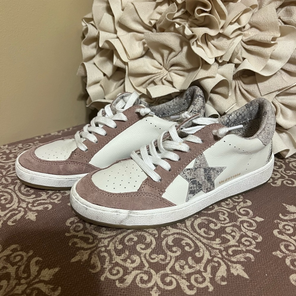 Vintage Havana Sneakers